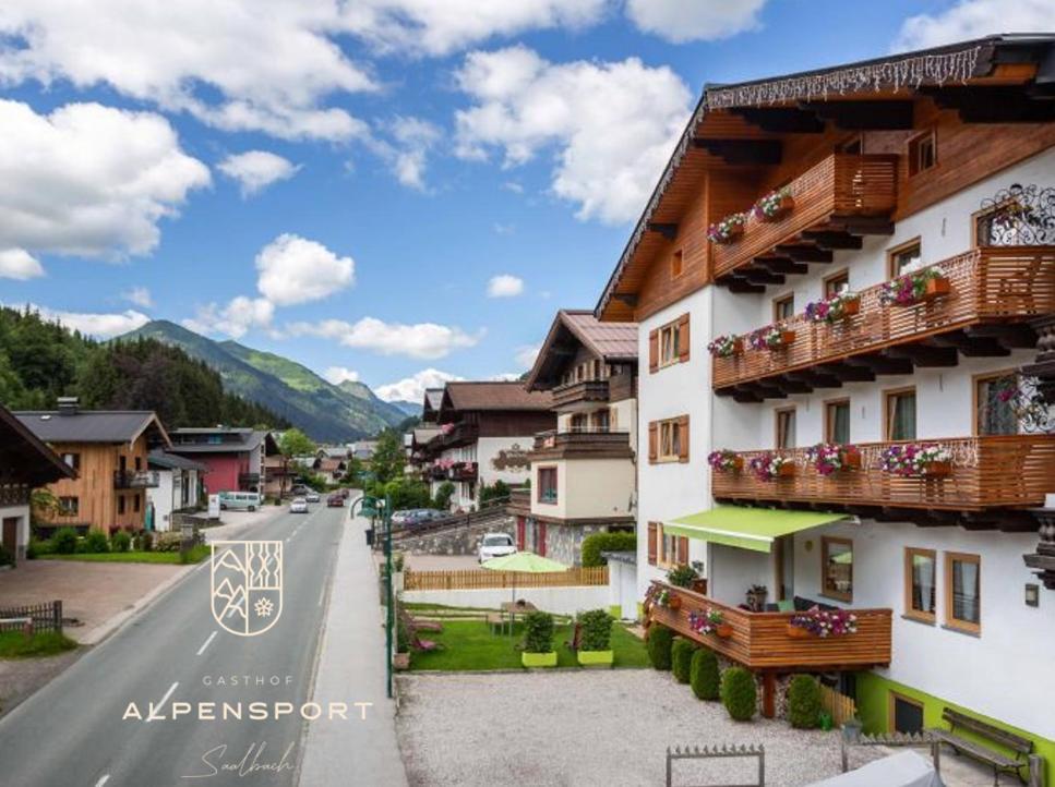 Alpensport - Joker Card Included Couette-café